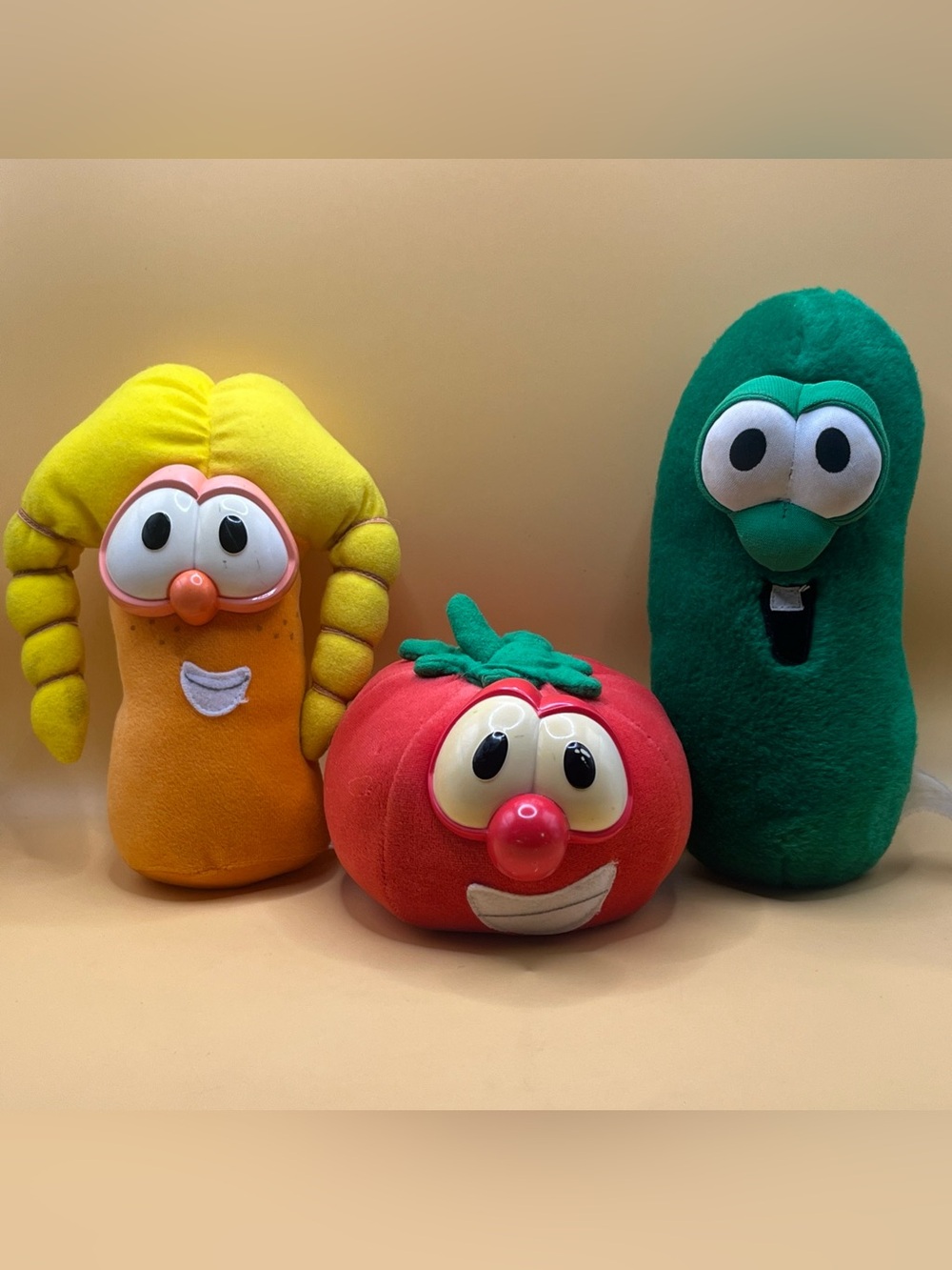 Veggie Tales Plush Lot 3 Vintage Bob Tomato Laura Carrot Cucumber Bob 1999 Read!